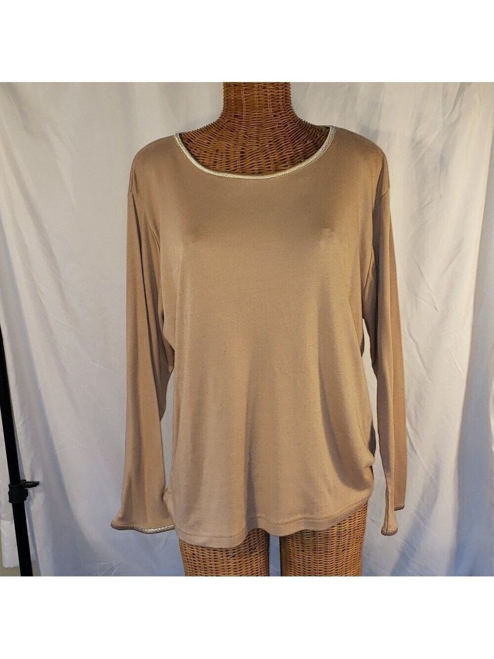 Women's RESOURCE  Beige Long Sleeve Scoop Neck Top - 22/24